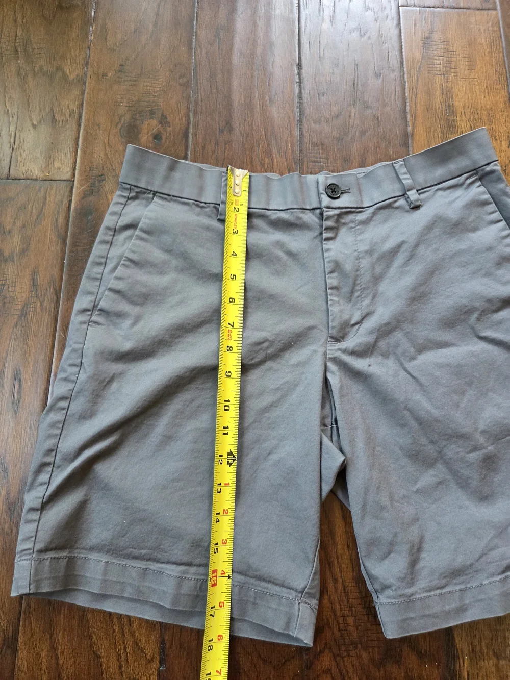 Banana Republic Men's Light Gray Flat Front Chino Shorts New Size 32